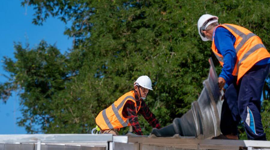 Professional residential roofers in Starkville, MS